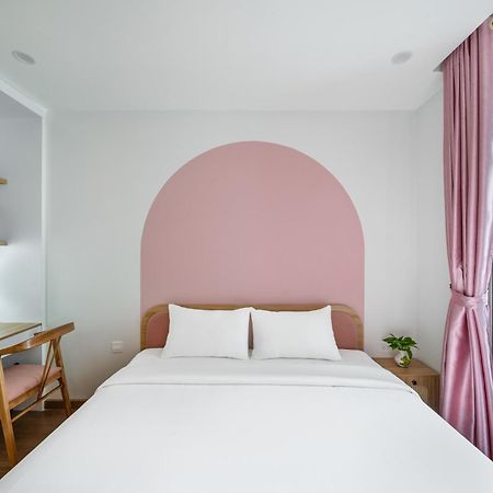 Moonlit Serviced Apartment Ханой Екстериор снимка