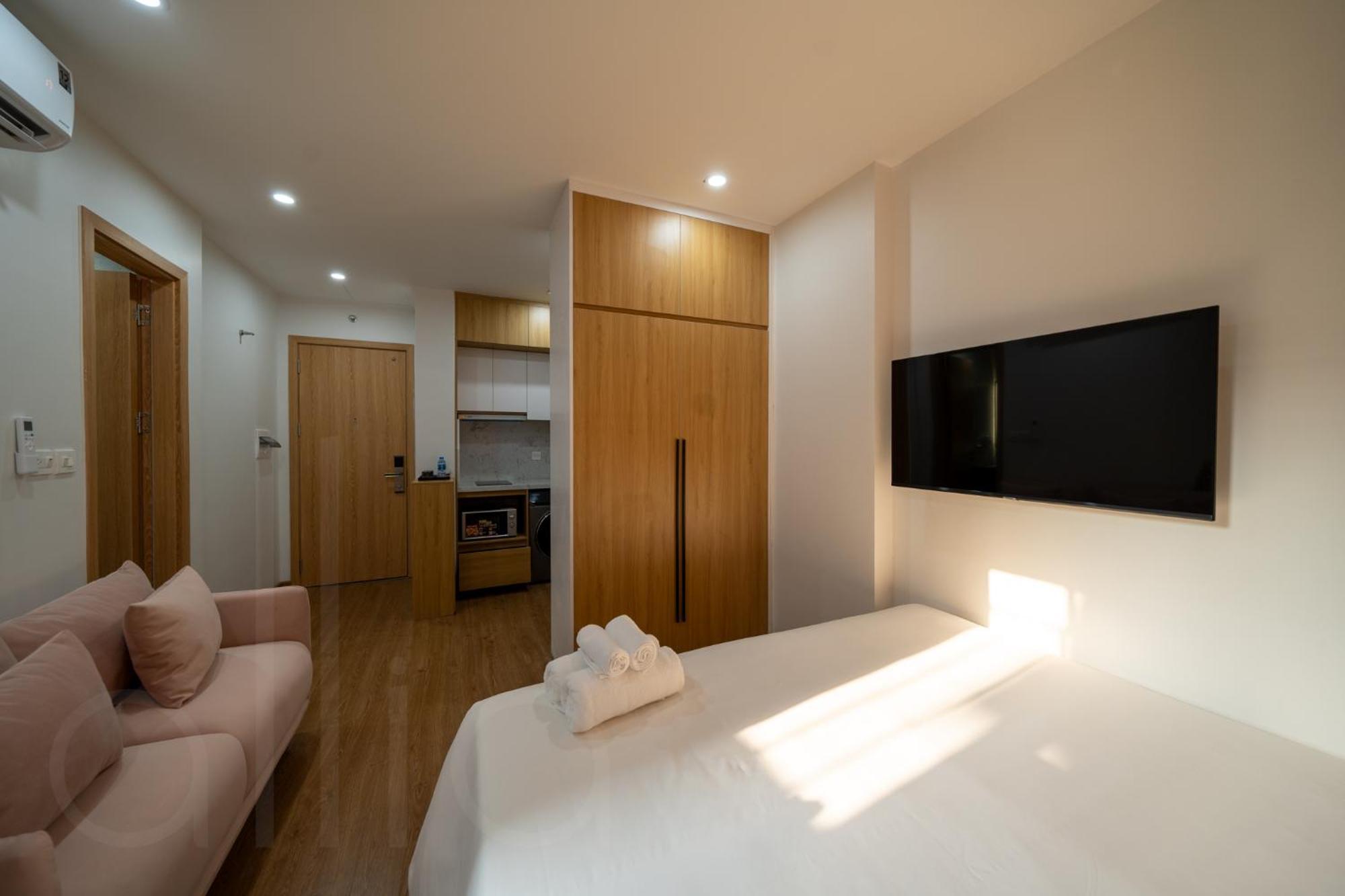 Moonlit Serviced Apartment Ханой Екстериор снимка